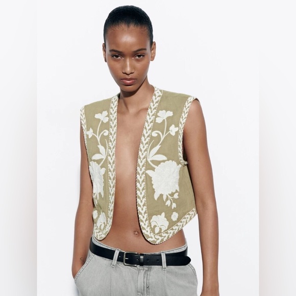 ZARA Khaki CROPPED EMBROIDERED VEST Bloggers Boho Festival - Picture 6 of 7